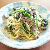 ほうれん草と粗挽き肉のパスタ